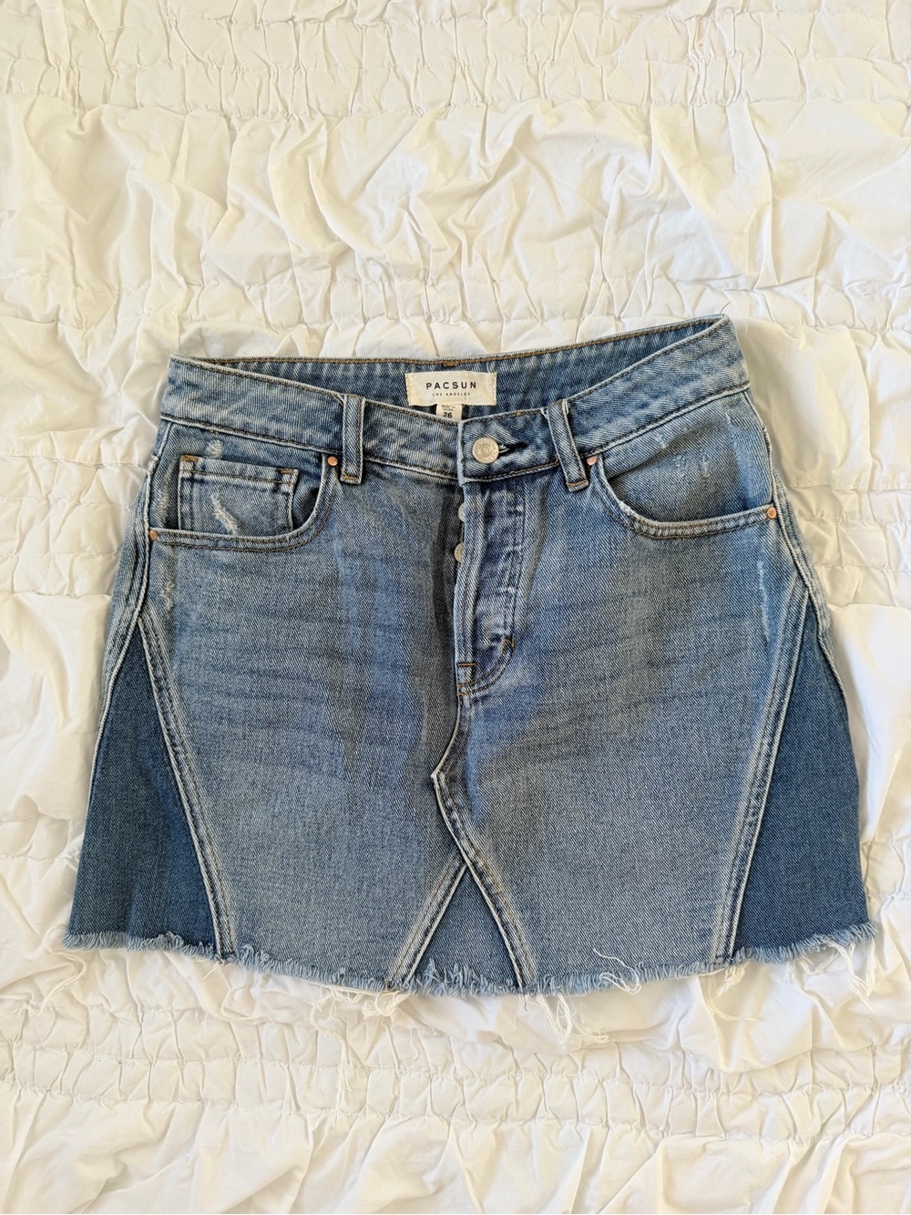 PacSun Women’s Two-Tone Denim Jean Mini Skirt in Light Blue 26